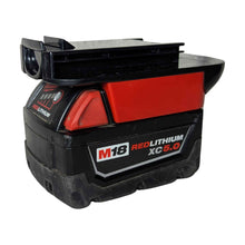 Lade das Bild in den Galerie-Viewer, Milwaukee 18V auf Black & Decker 18V Ni-Cd Akkuadapter