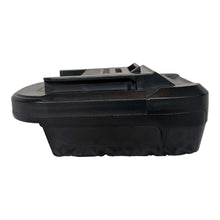Lade das Bild in den Galerie-Viewer, Milwaukee 18V auf Ozito PXC 18V Batterieadapter