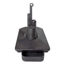 Lade das Bild in den Galerie-Viewer, AEG 18V auf Dyson V8 Batterieadapter
