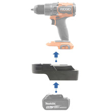 Lade das Bild in den Galerie-Viewer, Makita 18V to RIDGID 18V Battery Adapter
