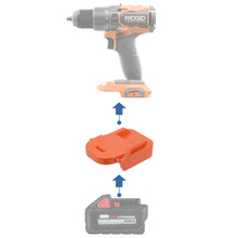 Lade das Bild in den Galerie-Viewer, Milwaukee 18V to RIDGID 18V Battery Adapter
