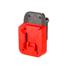 Lade das Bild in den Galerie-Viewer, Milwaukee 18V to Chicago Electric 18V Battery Adapter
