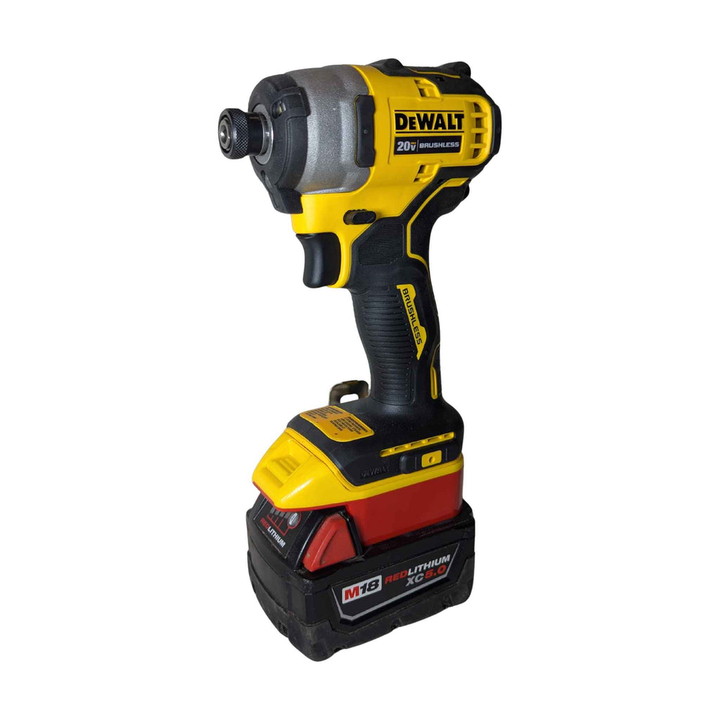 Milwaukee M18 auf DeWalt 20V MAX Akkuadapter