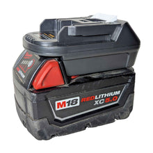 Lade das Bild in den Galerie-Viewer, Milwaukee 18V auf Makita 18V Batterieadapter
